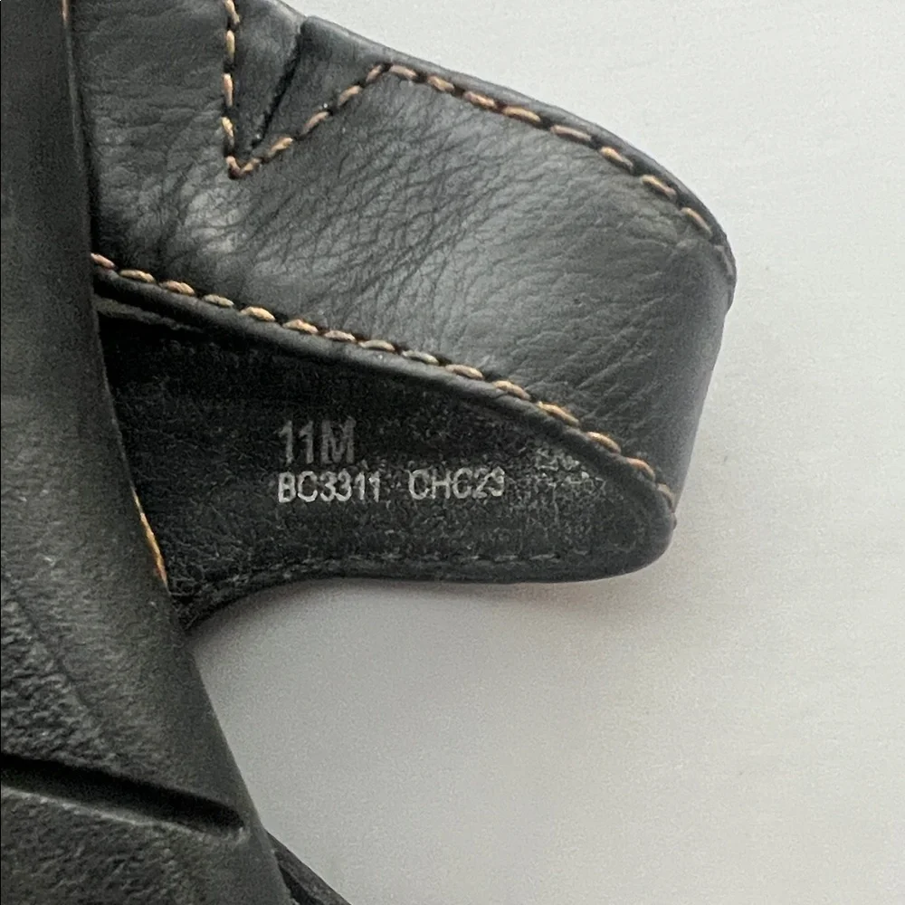 b.o.c. Black and Brown Women's Sandals - Picture 6 of 8